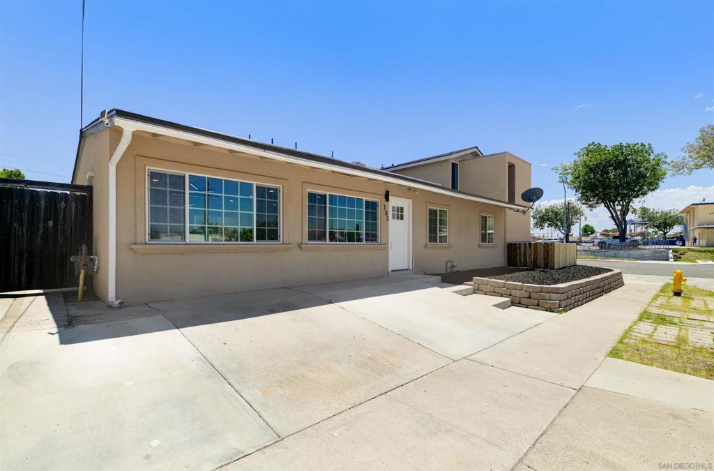 303 Sears Ave. Property Photo 17