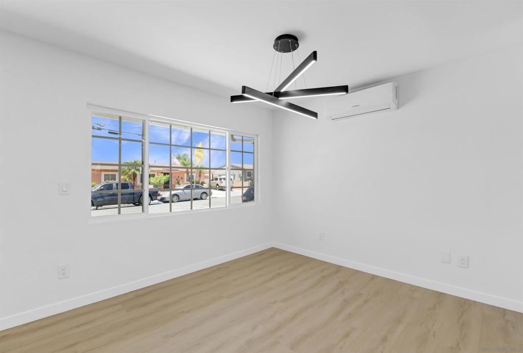 303 Sears Ave. Property Photo 29