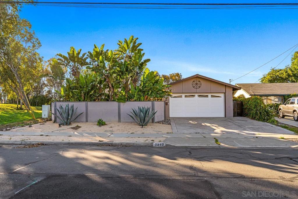 7212 Florey St Property Photo 2