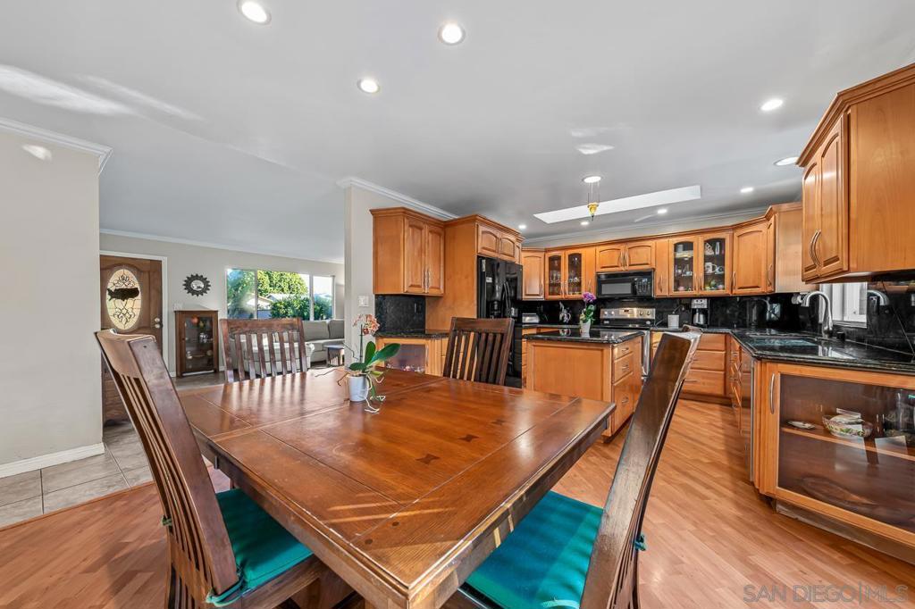 7212 Florey St Property Photo 13