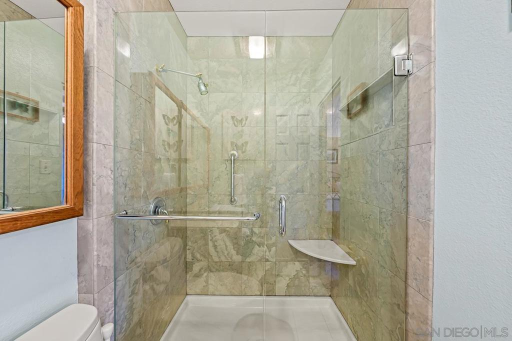 7212 Florey St Property Photo 41