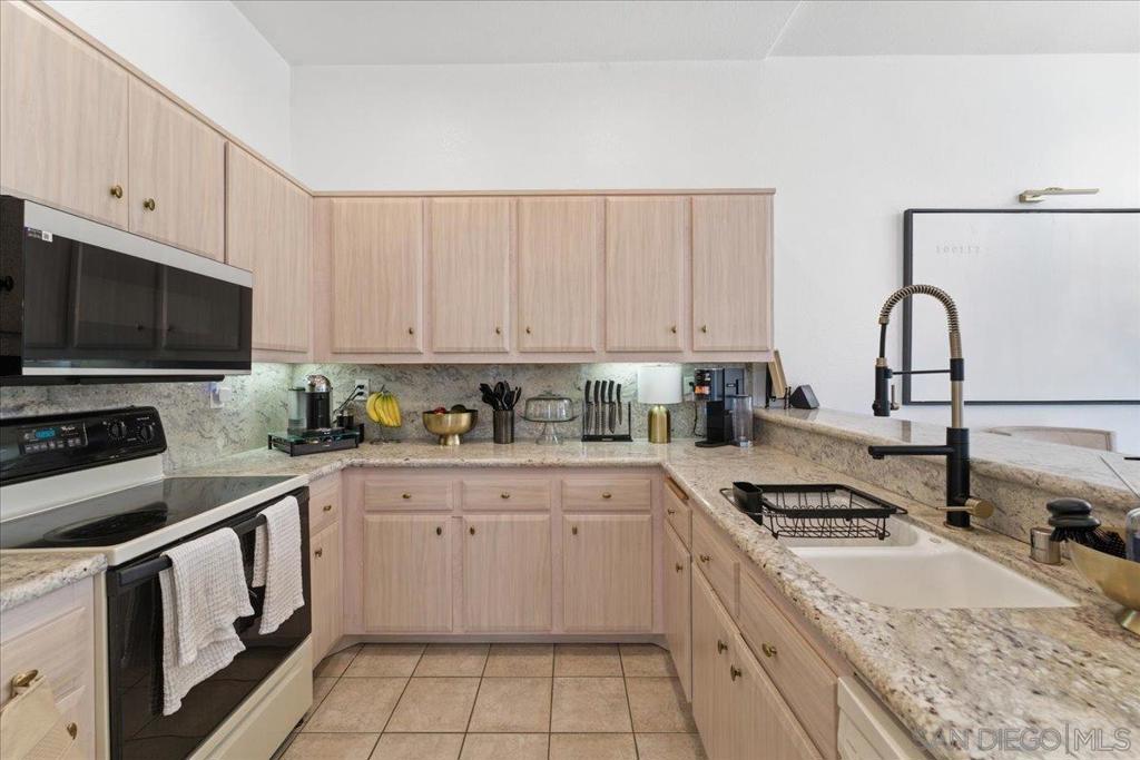 29585 Circle R Greens Property Photo 6