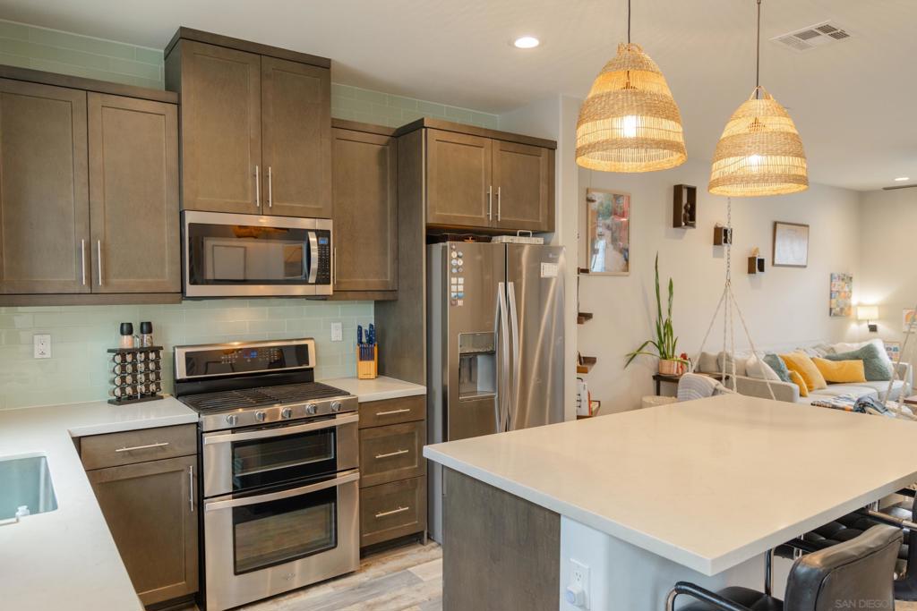 505 Lark Way Property Photo 4