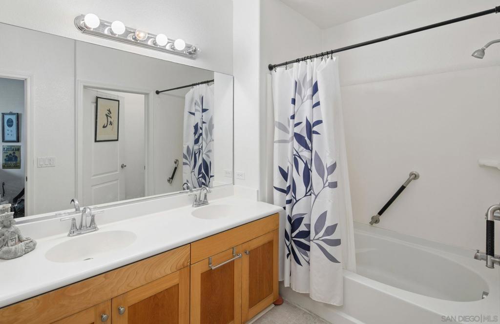 3950 Ohio St 225 Property Photo 17