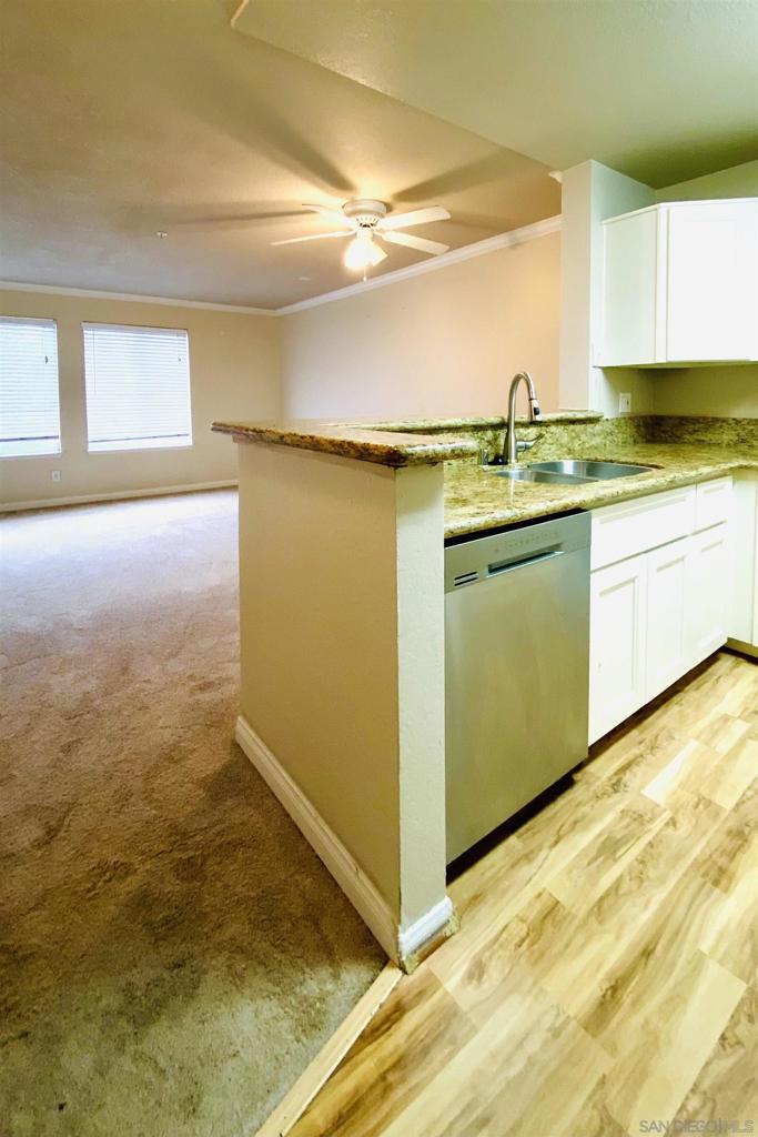 3550 Lebon Dr 6227 Property Photo 7