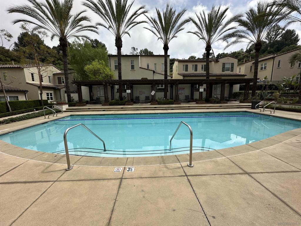 882 Sunset Place Property Photo 10