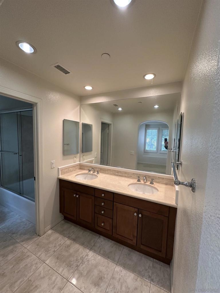 882 Sunset Place Property Photo 19