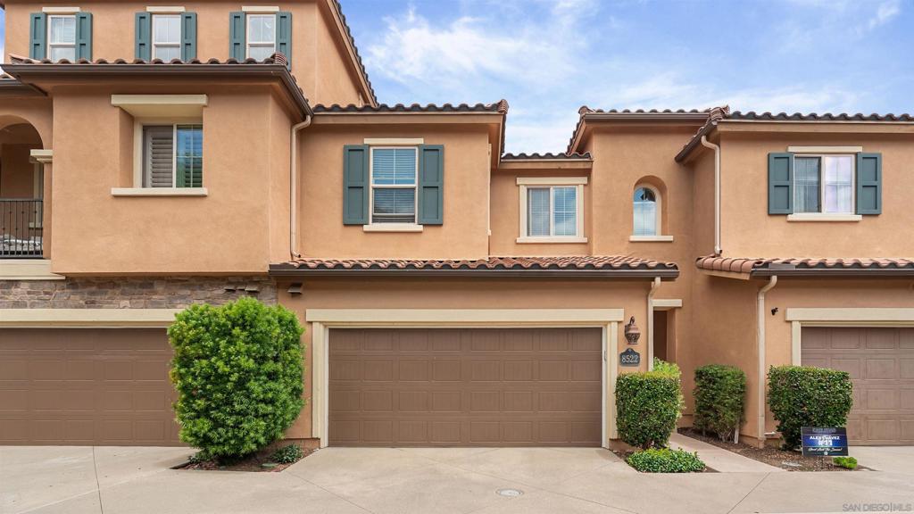 8522 Old Stonefield Chase Property Photo 2
