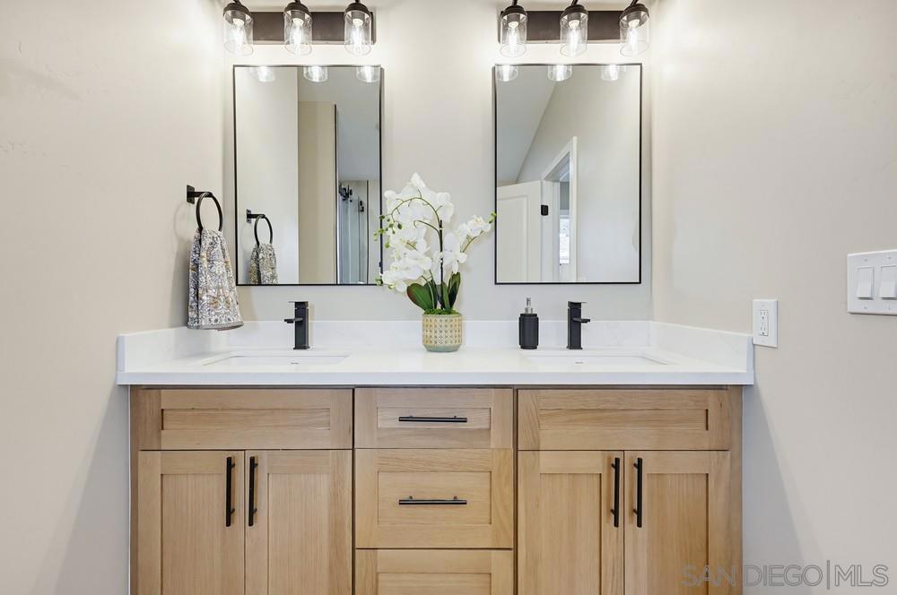 11949 Riverside Dr 23 Property Photo 18
