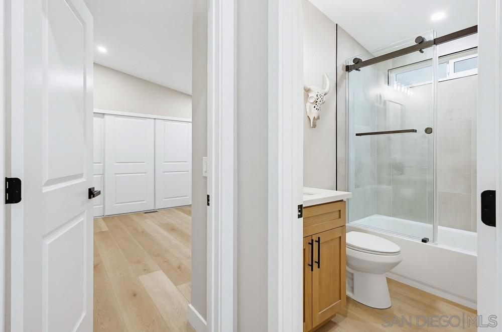 11949 Riverside Dr 23 Property Photo 22