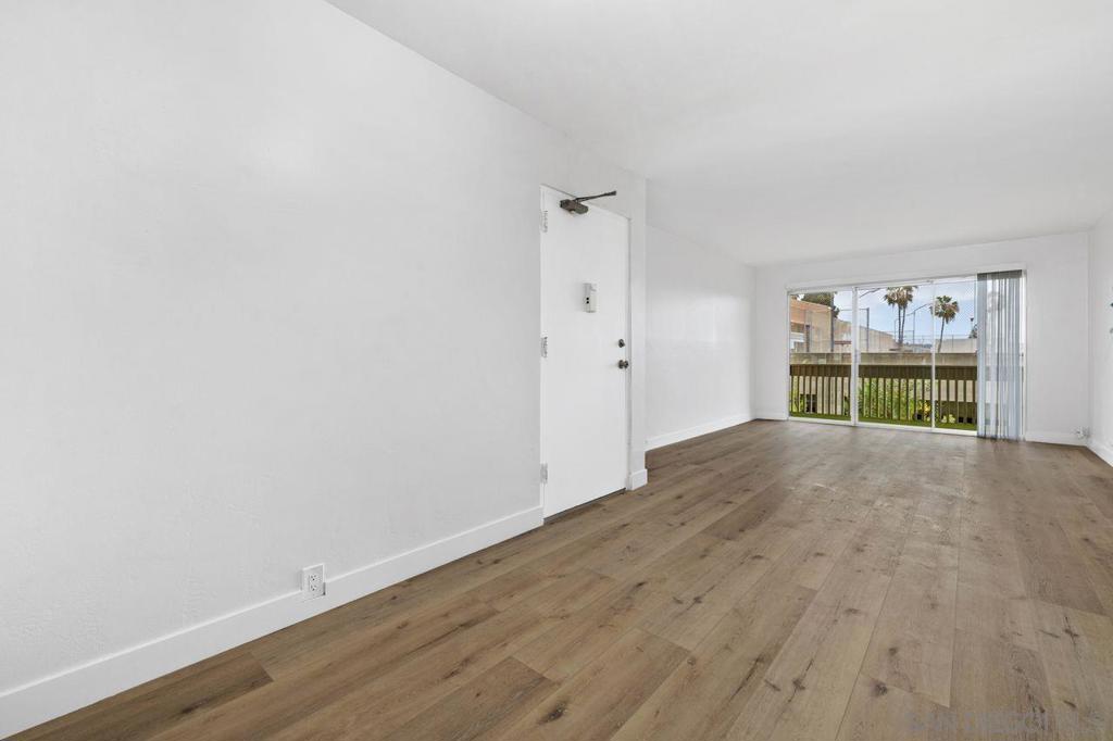 1855 Diamond 5-230 Property Photo 16