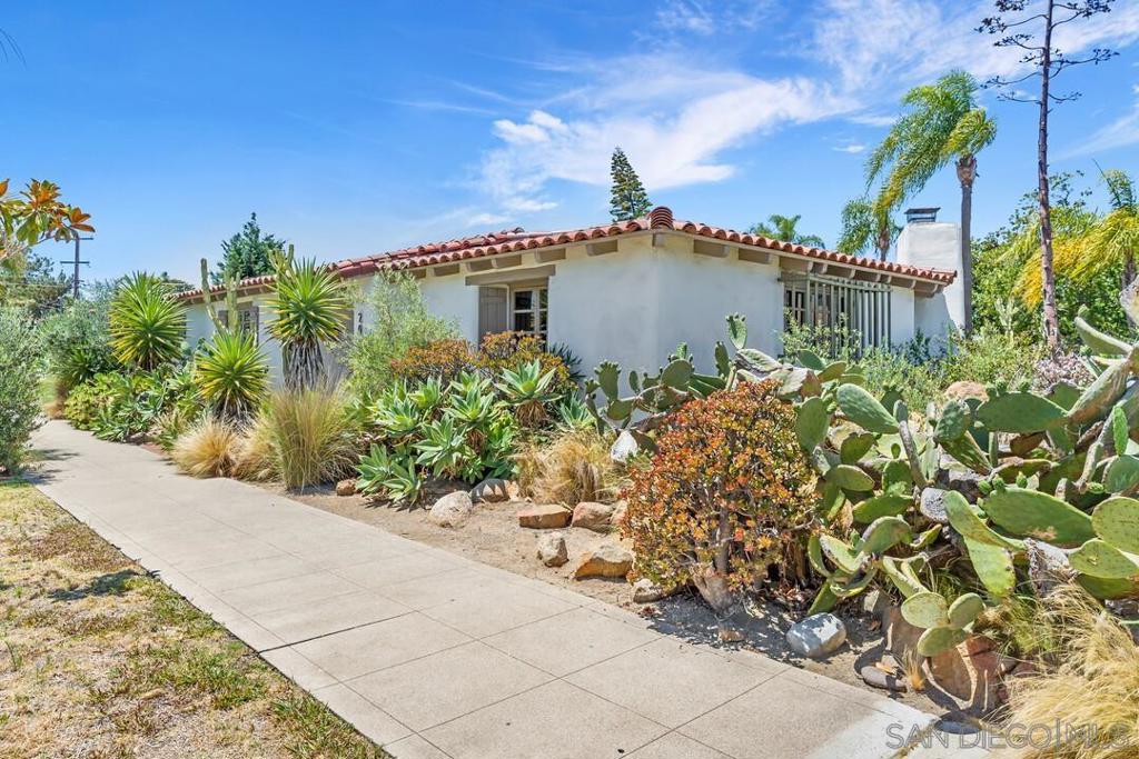 200 Palm Avenue Property Photo 1