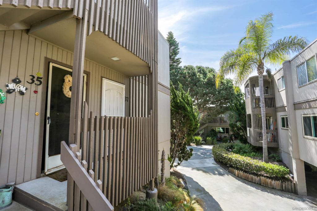 155 Rosebay 37 Property Photo 4
