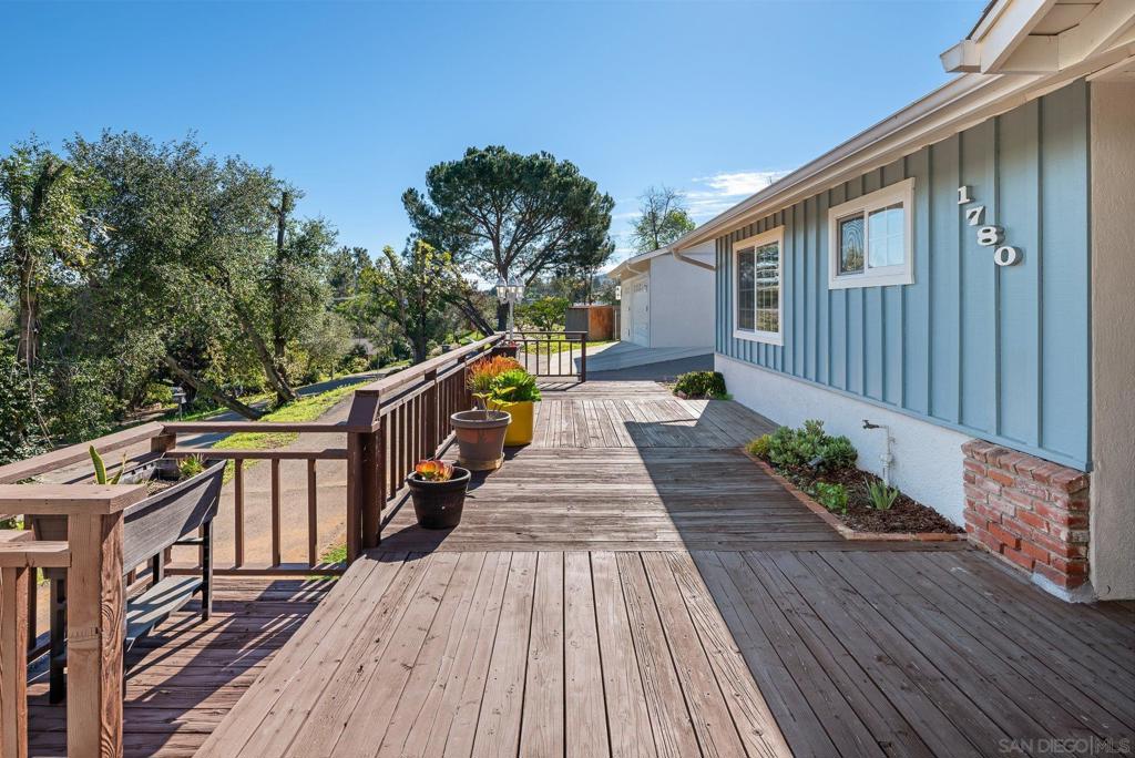 1780 Grove Property Photo 15