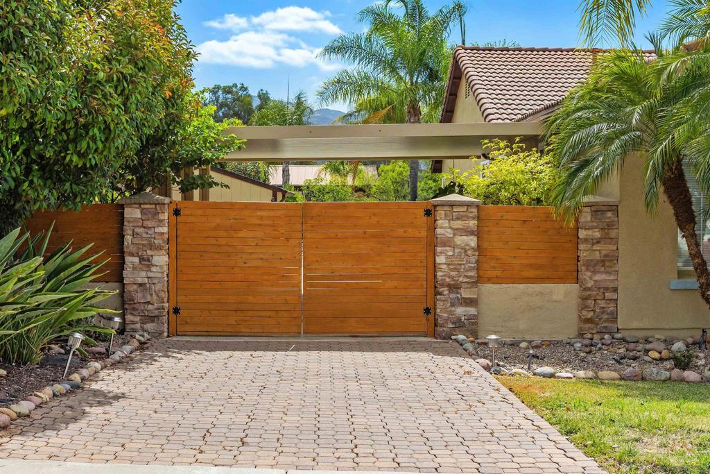 16759 Open View Property Photo 5