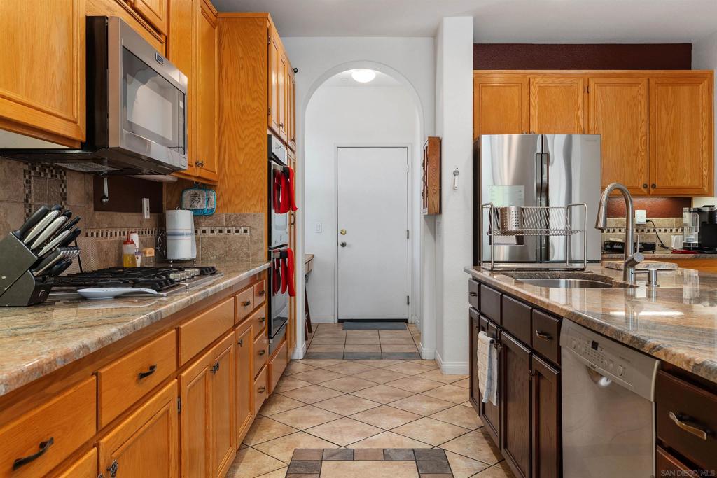 16759 Open View Property Photo 14