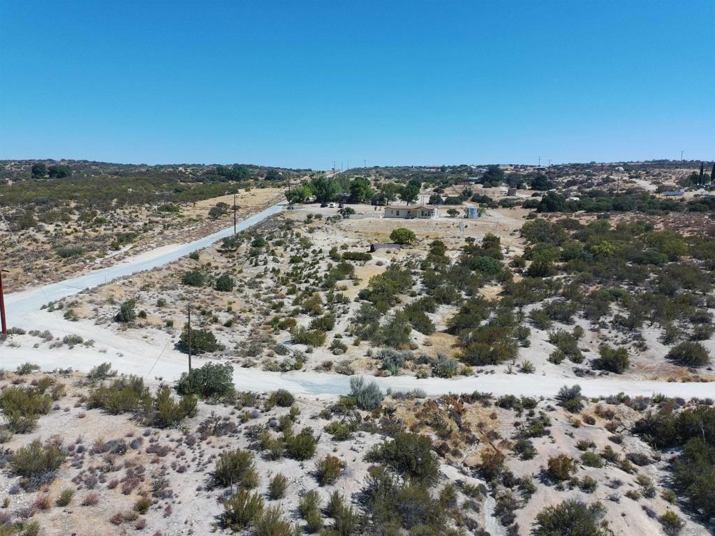 1631 Jewel Valley Rd. Property Photo 1