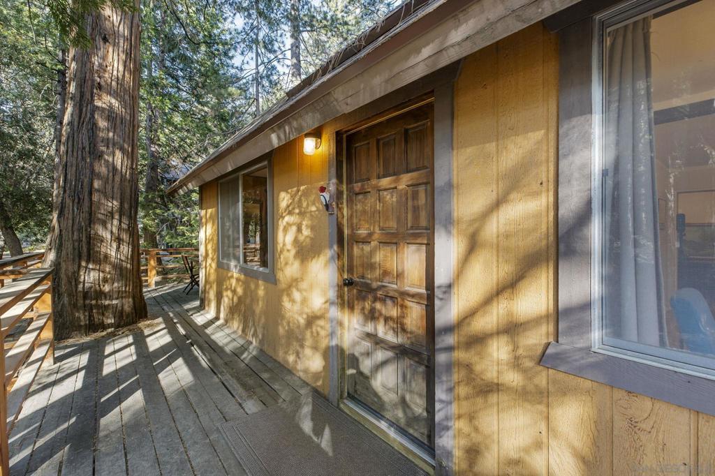 52275 Sylvan Way Property Photo 5
