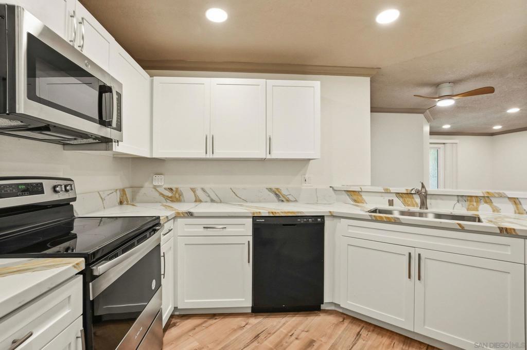 7545 Charmant 1512 Property Photo 1