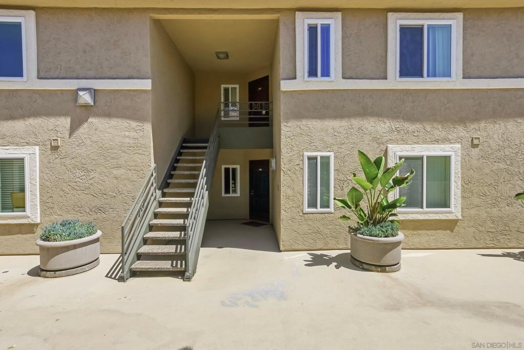 7545 Charmant 1512 Property Photo 4