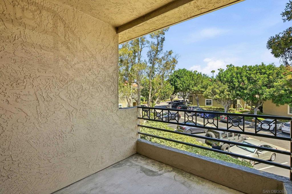 7545 Charmant 1512 Property Photo 14