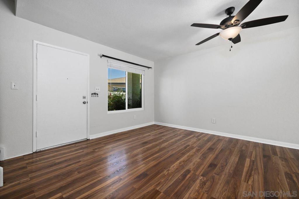 10628 Queen Jessica Ln Property Photo 5