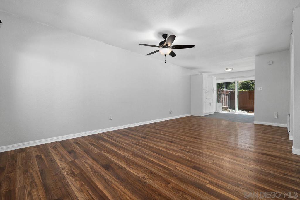 10628 Queen Jessica Ln Property Photo 6