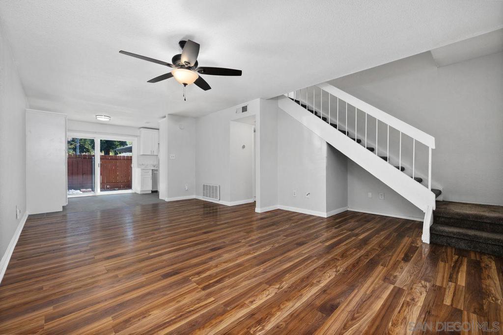 10628 Queen Jessica Ln Property Photo 7