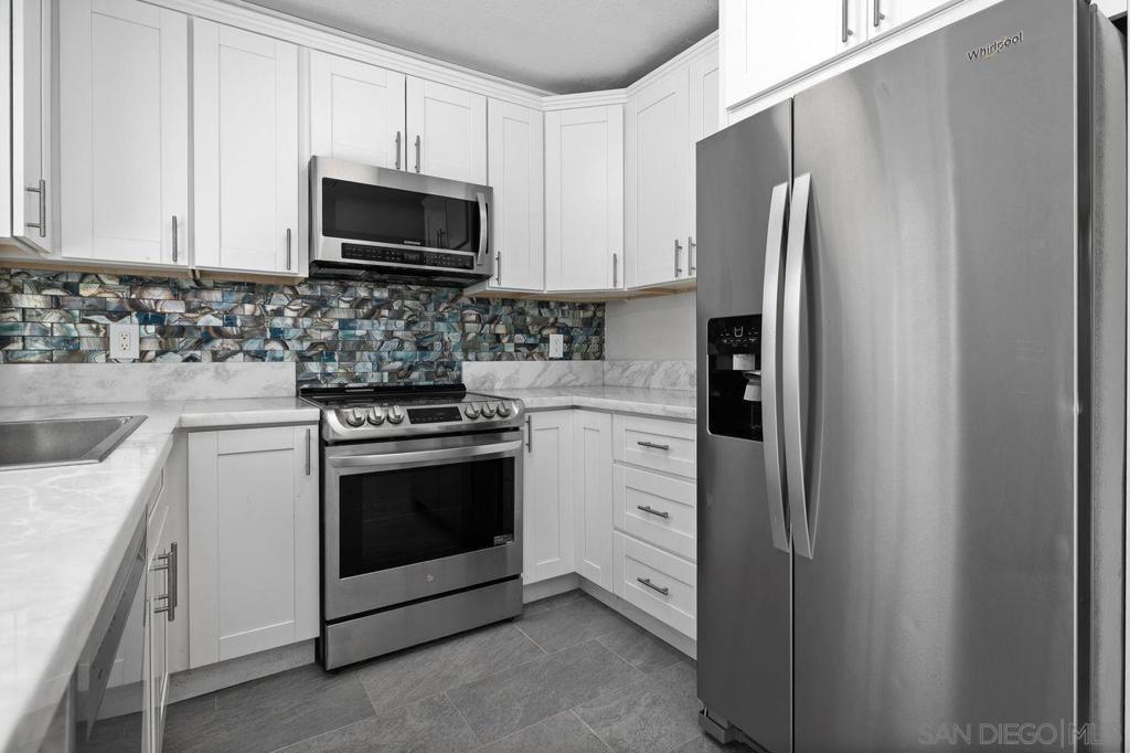 10628 Queen Jessica Ln Property Photo 15