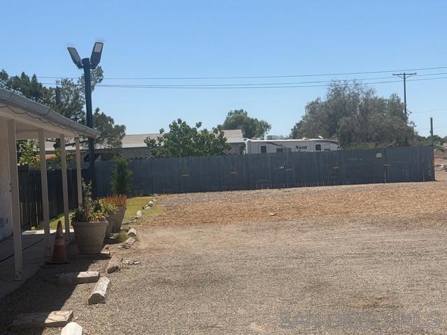 1598 N 8 Th St Property Photo 6