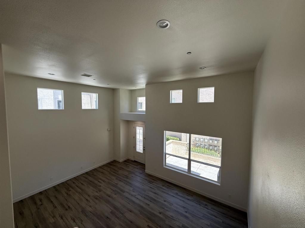 391 Connecticut Property Photo 8