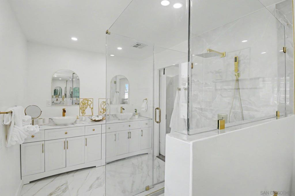 400 Greenfield Spc 122 Property Photo 2