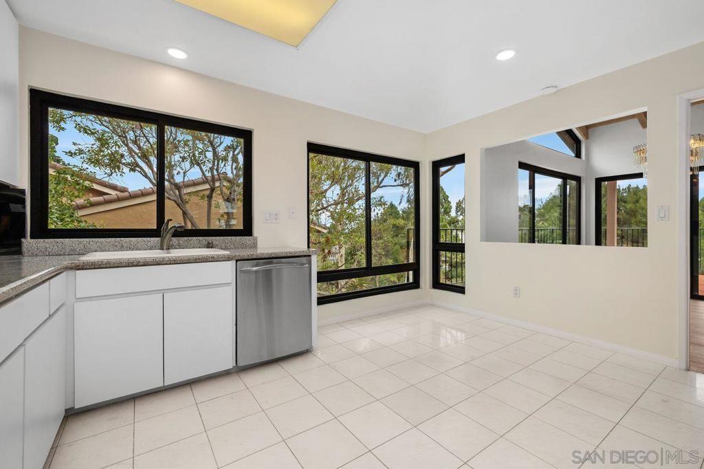 2509 Caminito Muirfield Property Photo 3