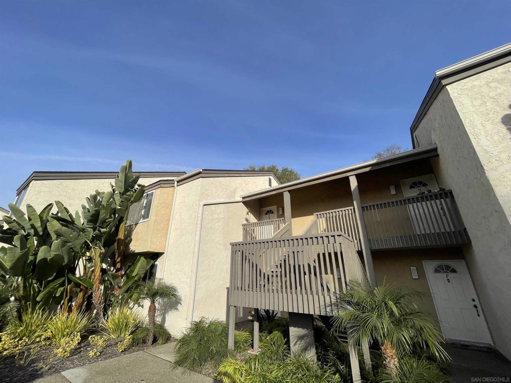 8520 Via Mallorca K Property Photo 2