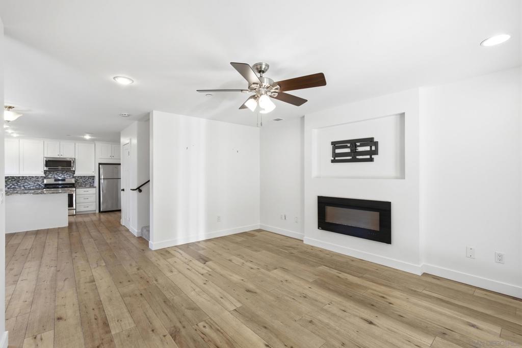 1323 Felspar St Property Photo 10
