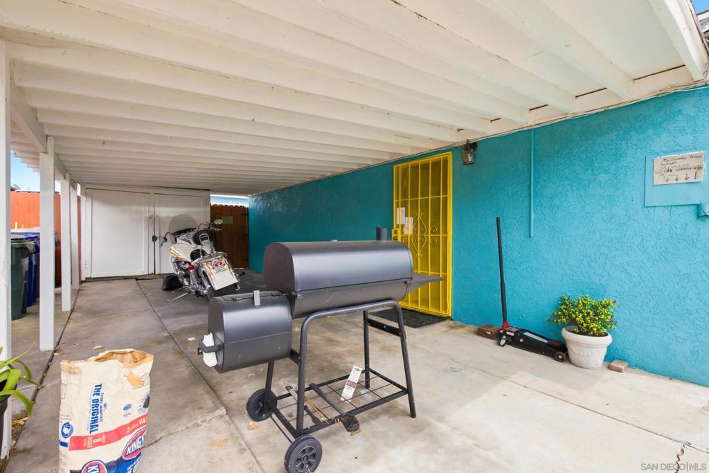 1185 87 Georgia St Property Photo 6