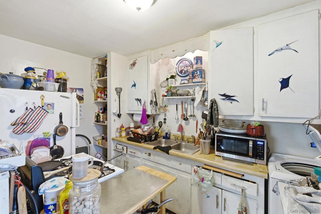 1185 87 Georgia St Property Photo 8