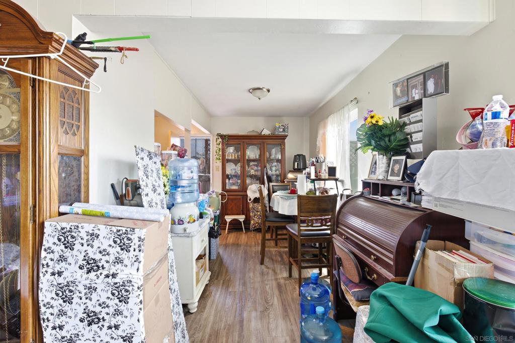 1185 87 Georgia St Property Photo 9