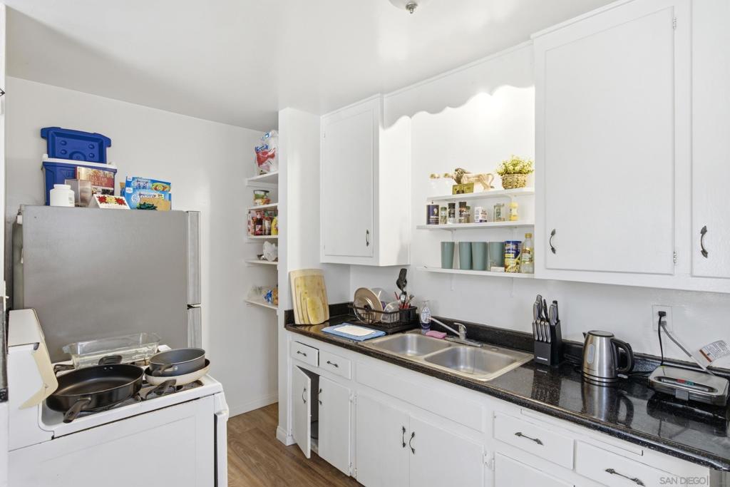 1185 87 Georgia St Property Photo 20