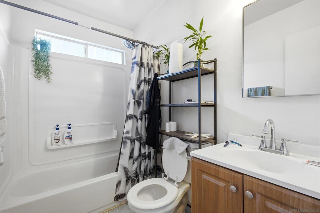 1185 87 Georgia St Property Photo 25