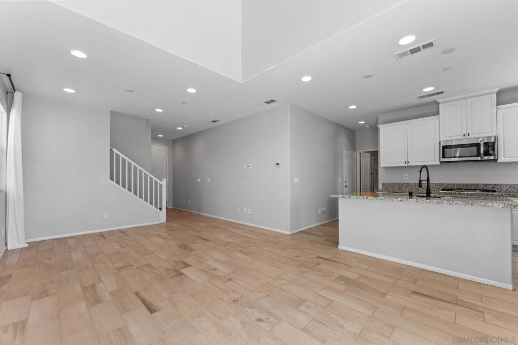 305 Paseo Gusto Property Photo 4
