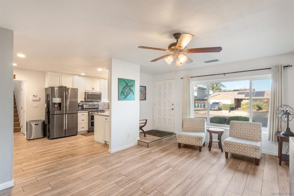 10014 Gemtree Way Property Photo 8