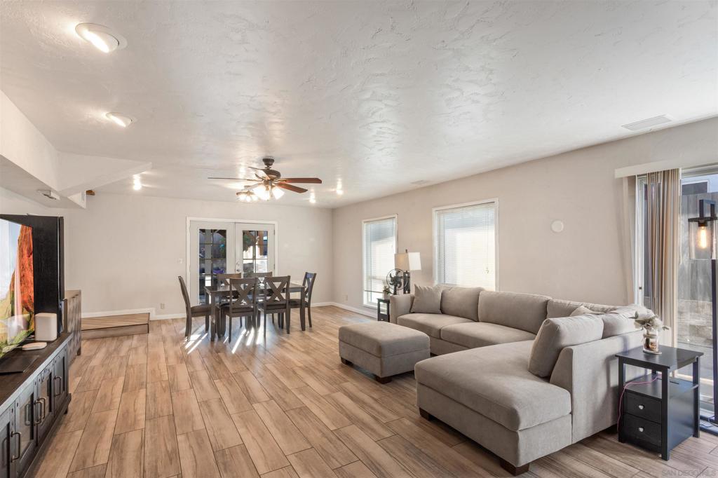 10014 Gemtree Way Property Photo 11