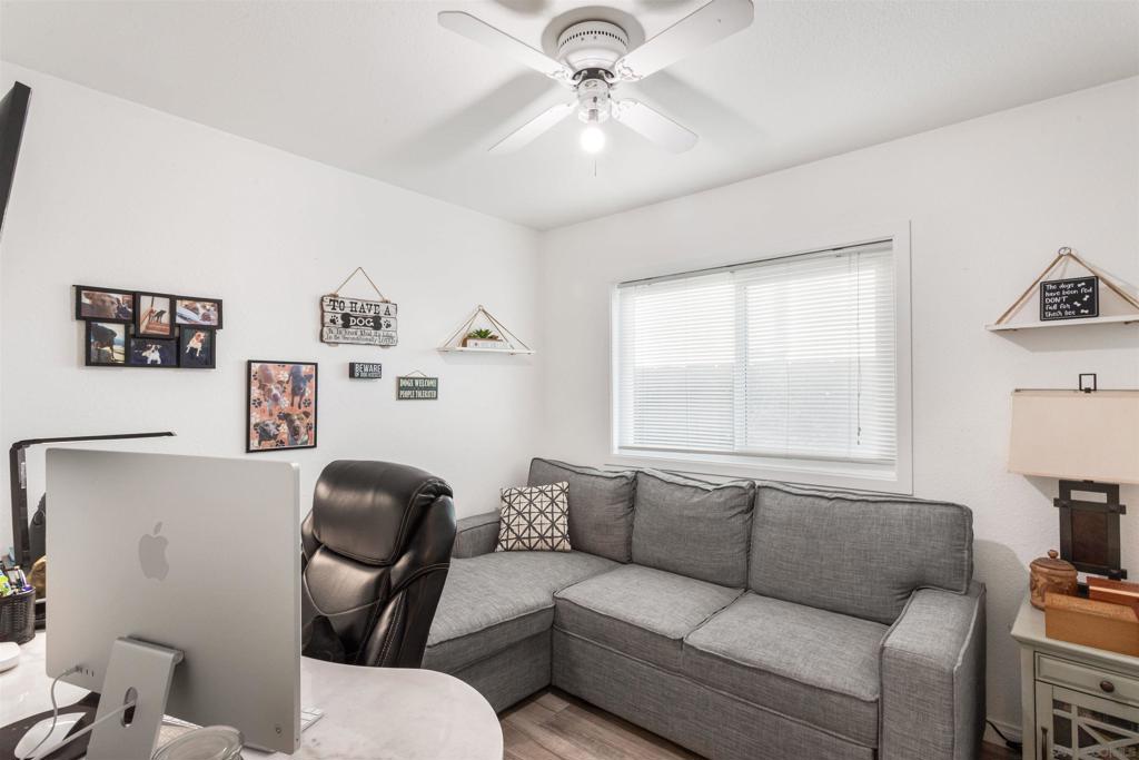 10014 Gemtree Way Property Photo 18