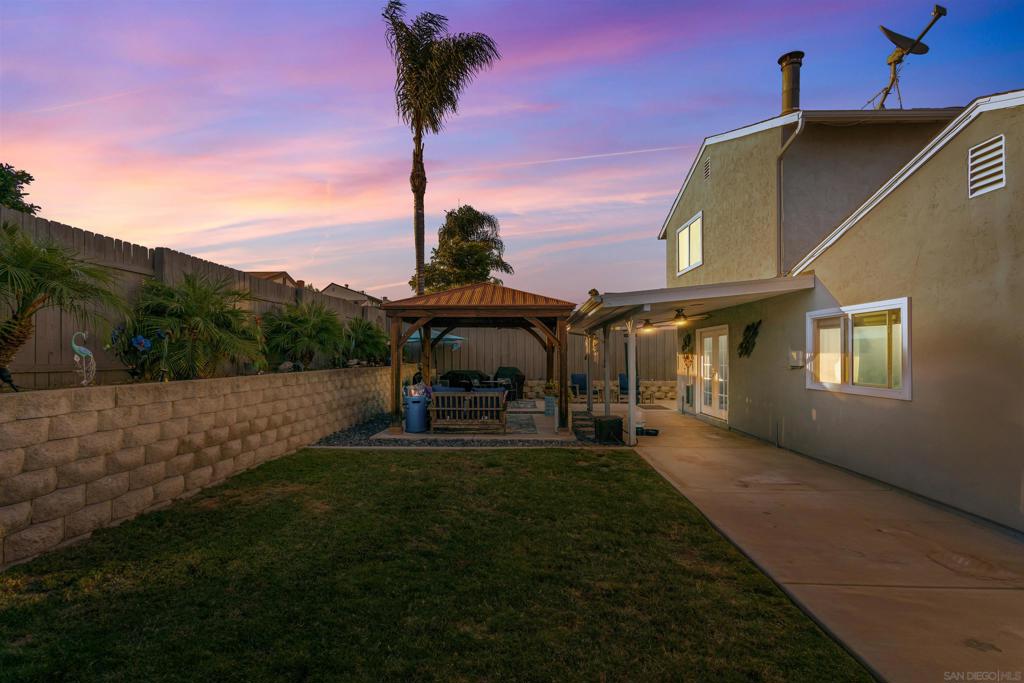 10014 Gemtree Way Property Photo 27