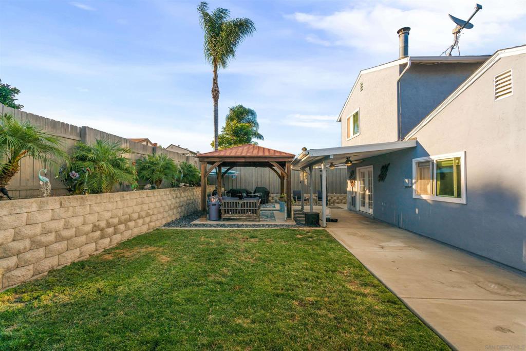 10014 Gemtree Way Property Photo 35