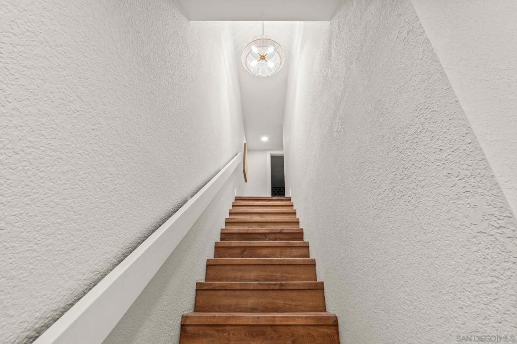 90 Montego Ct. Property Photo 23