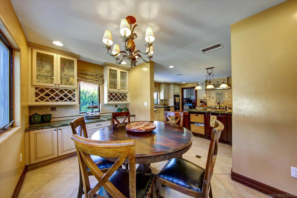 2540 Chatsworth Property Photo 12