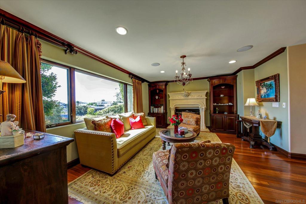 2540 Chatsworth Property Photo 23