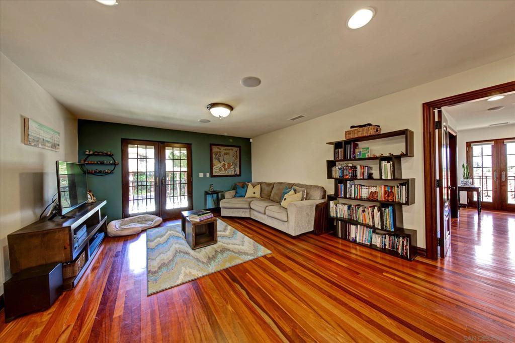 2540 Chatsworth Property Photo 32